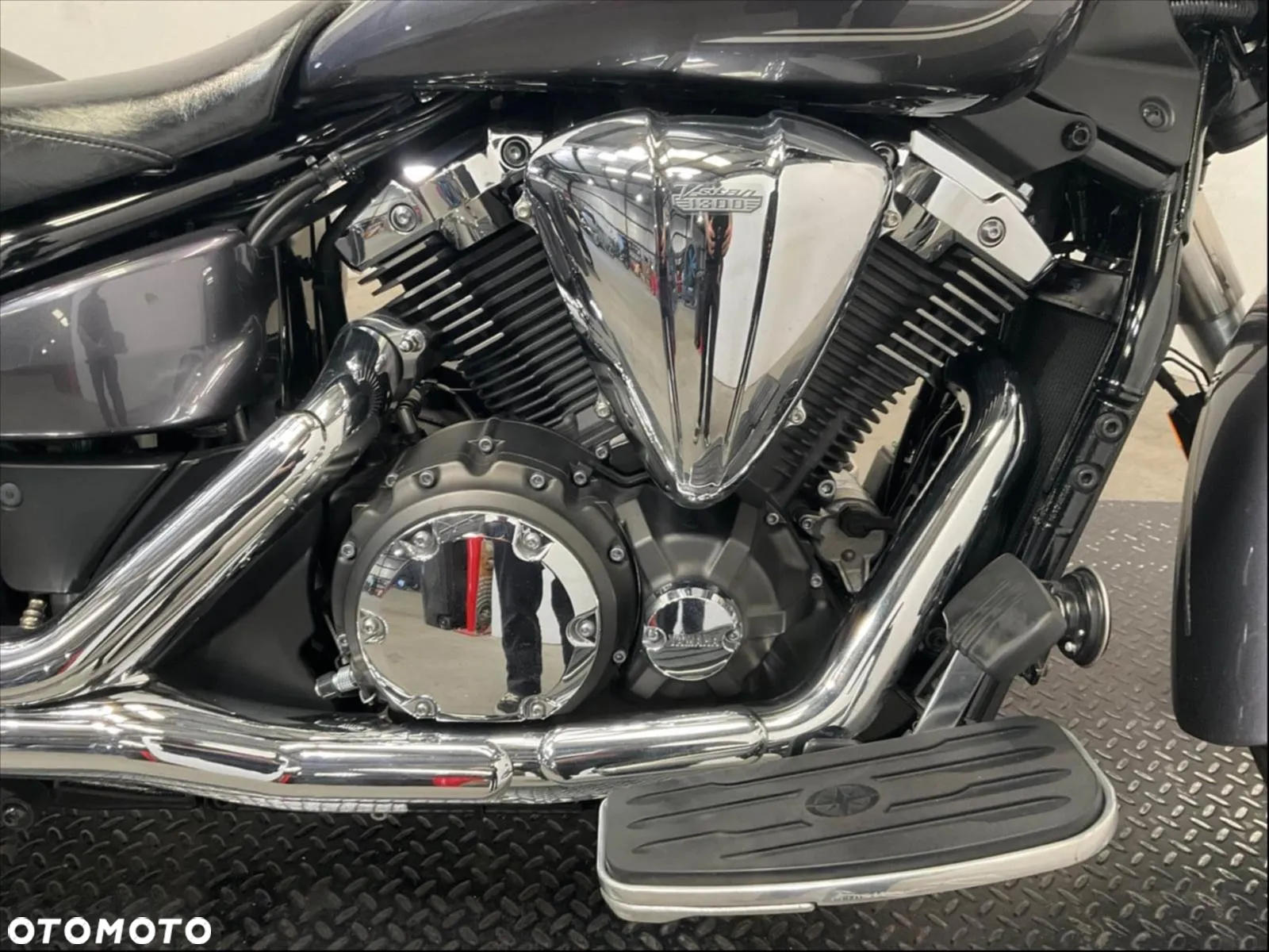 Yamaha XVS - 6