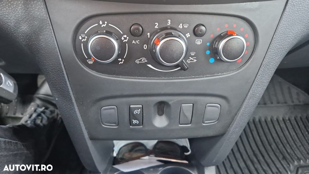 Dacia Sandero Stepway TCe 90 (S&S) Essential - 5