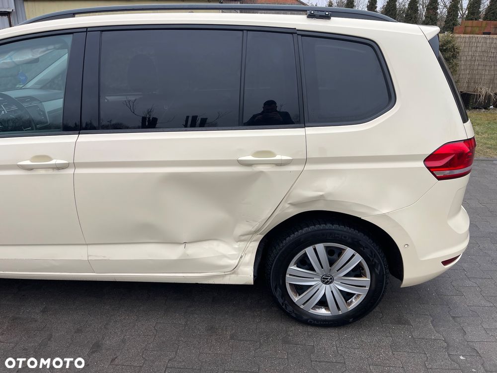 Volkswagen Touran 2.0 TDI SCR DSG Move - 13