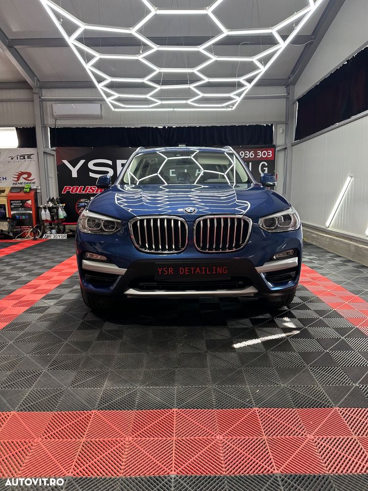 BMW X3 xDrive20d AT Luxury Line - 2