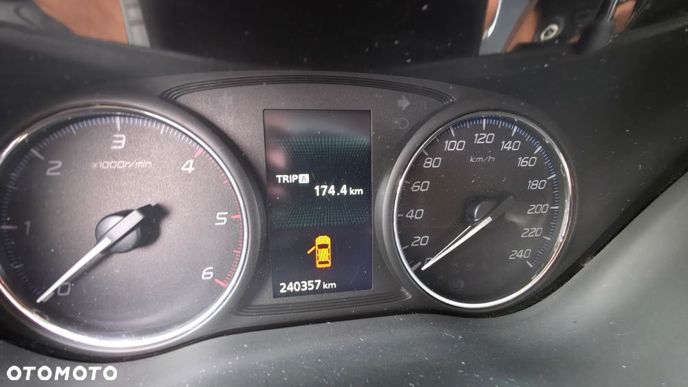 Mitsubishi Outlander 2.2 DID Intense + 4WD - 15