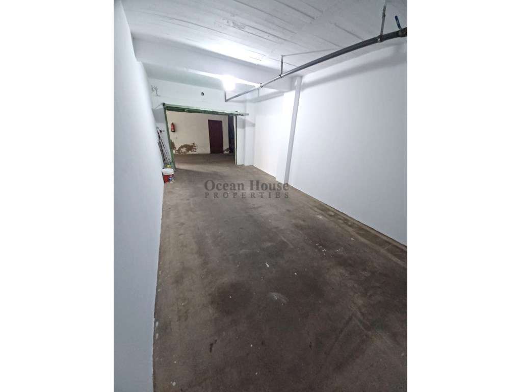 Garagem em box com 27m2 para arrendar - Faro - Grande imagem: 5/6