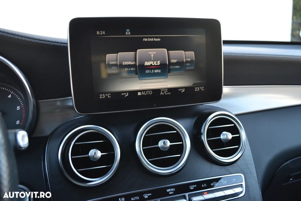 Mercedes-Benz GLC 250 d 4MATIC 9G-TRONIC AMG Line - 25