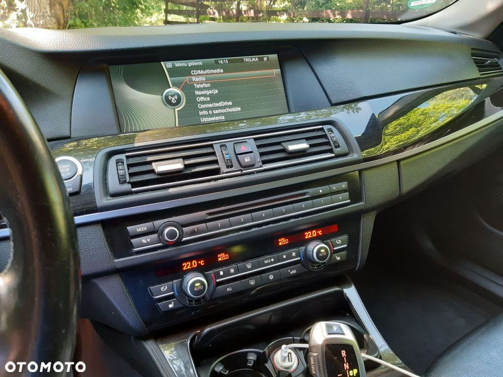 BMW Seria 5 525d xDrive Luxury Line - 16