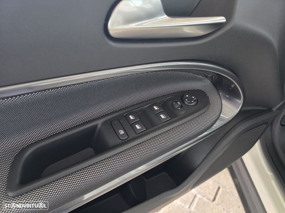 Fiat 600 1.2 Hybrid Icon - 12