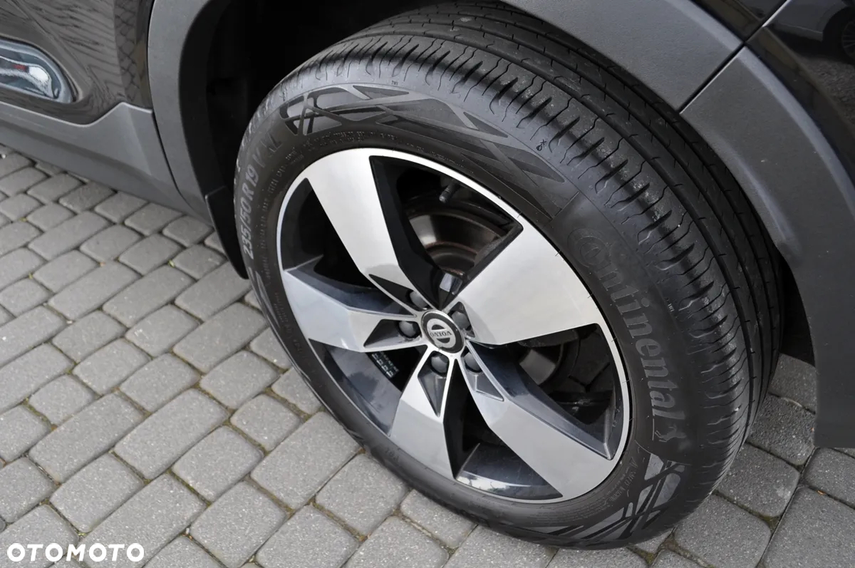 Volvo XC 40 T3 Momentum Pro - 13