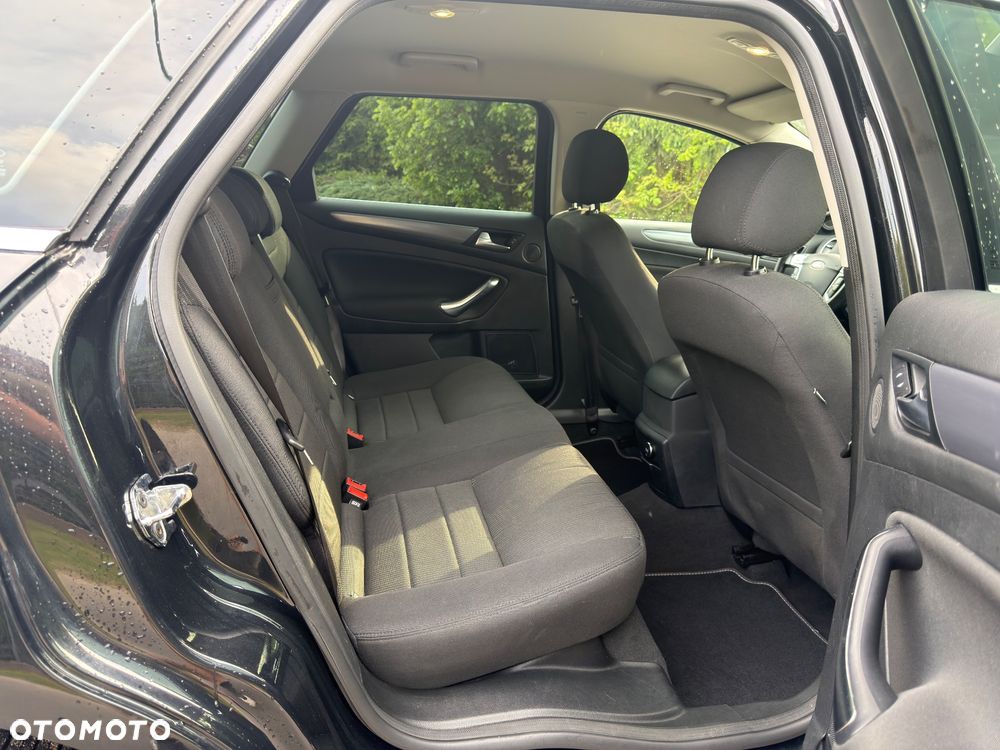 Ford Mondeo 2.0 TDCi Titanium - 19