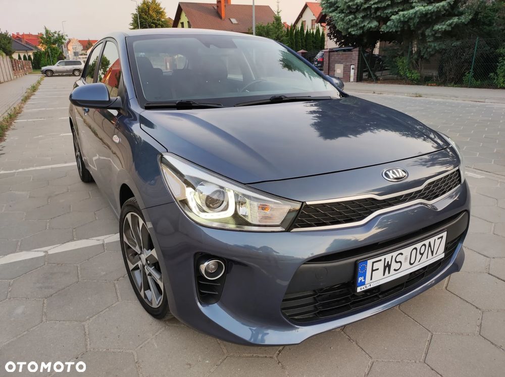 Kia Rio - 4