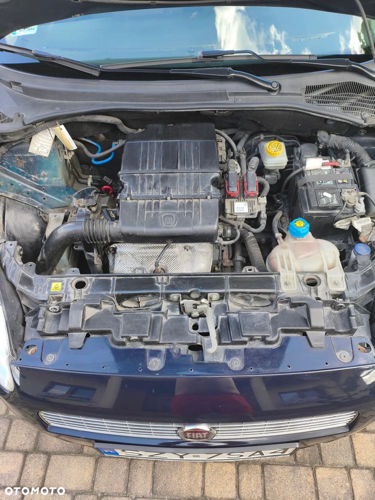 Fiat Grande Punto - 9