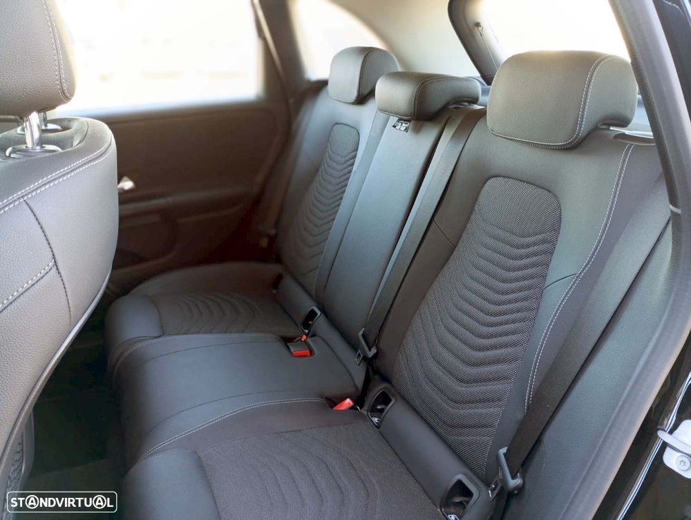 Mercedes-Benz B 250 e - 4