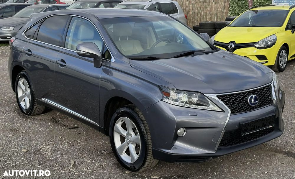 Lexus Seria RX - 1