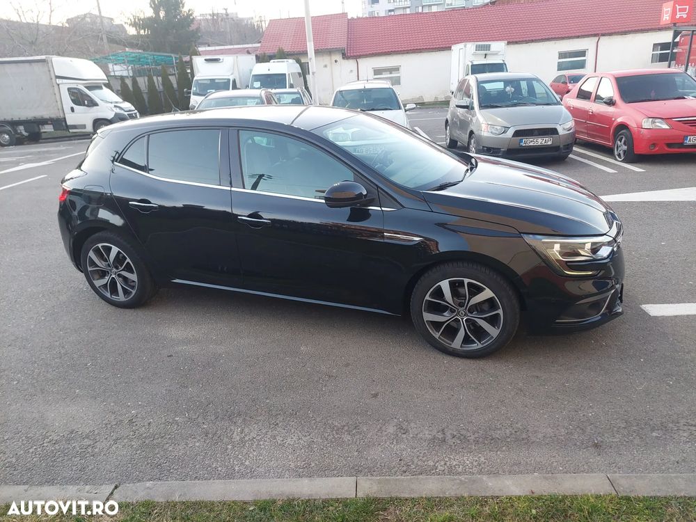 Renault Megane ENERGY dCi 110 Start & Stop Bose Edition - 4