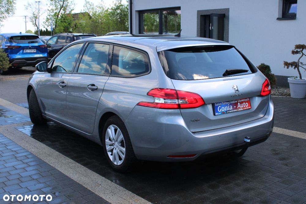 Peugeot 308 - 4