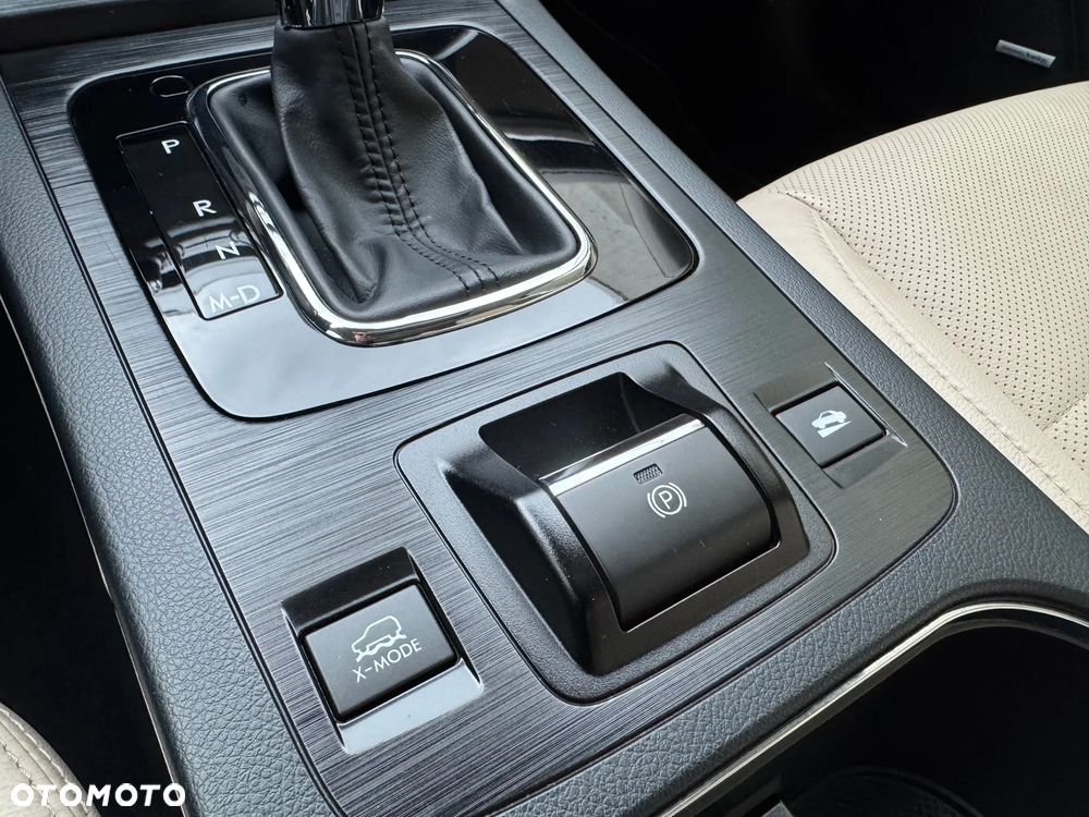 Subaru Outback 2.5i Exclusive - 22