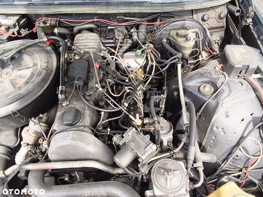 Mercedes-Benz W123 - 27