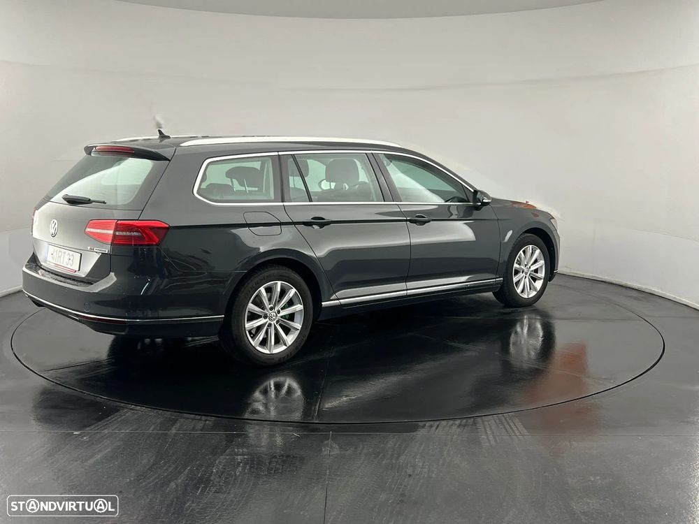 VW Passat Variant 1.6 TDI Confortline - 4