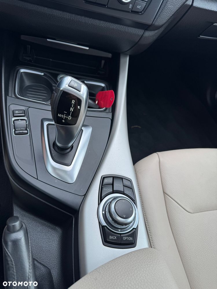 BMW Seria 1 - 37
