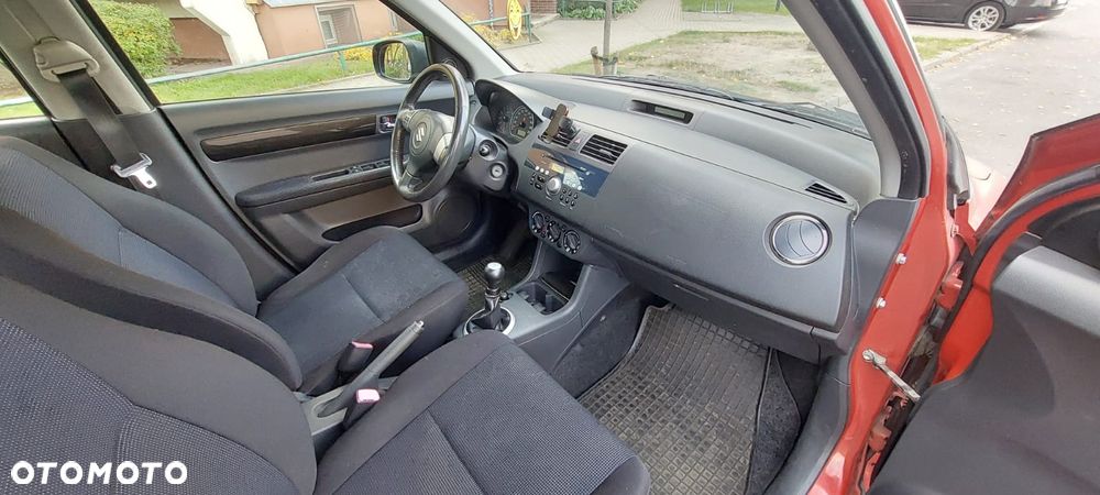 Suzuki Swift - 18