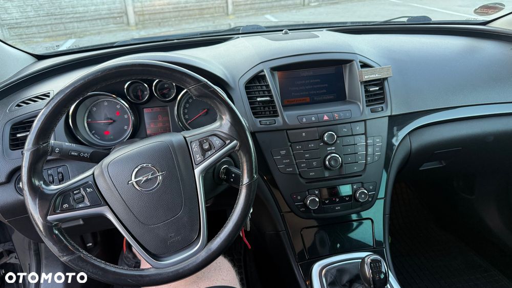 Opel Insignia 2.0 CDTI - 12
