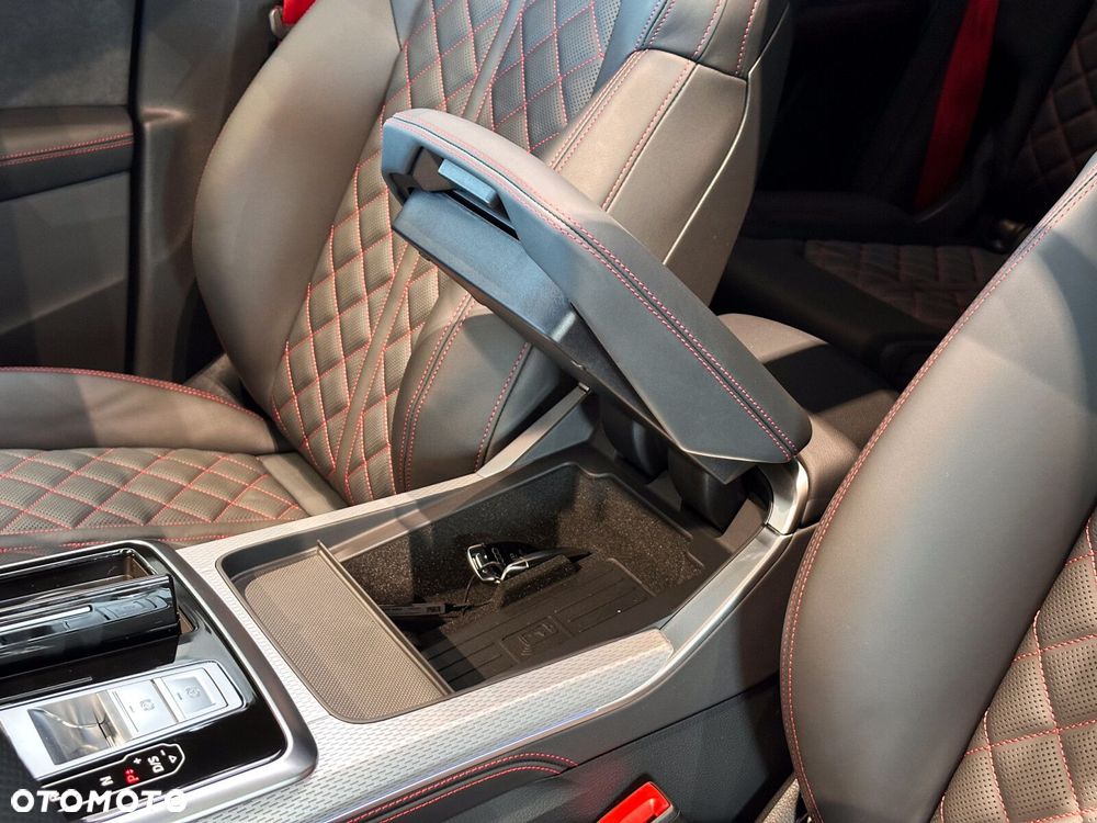 Audi SQ8 - 25