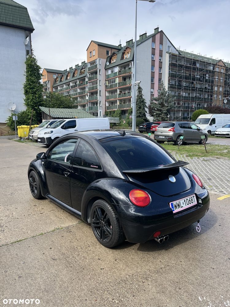 Volkswagen New Beetle - 4