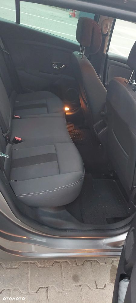 Renault Megane 1.5 dCi Exception EDC - 10