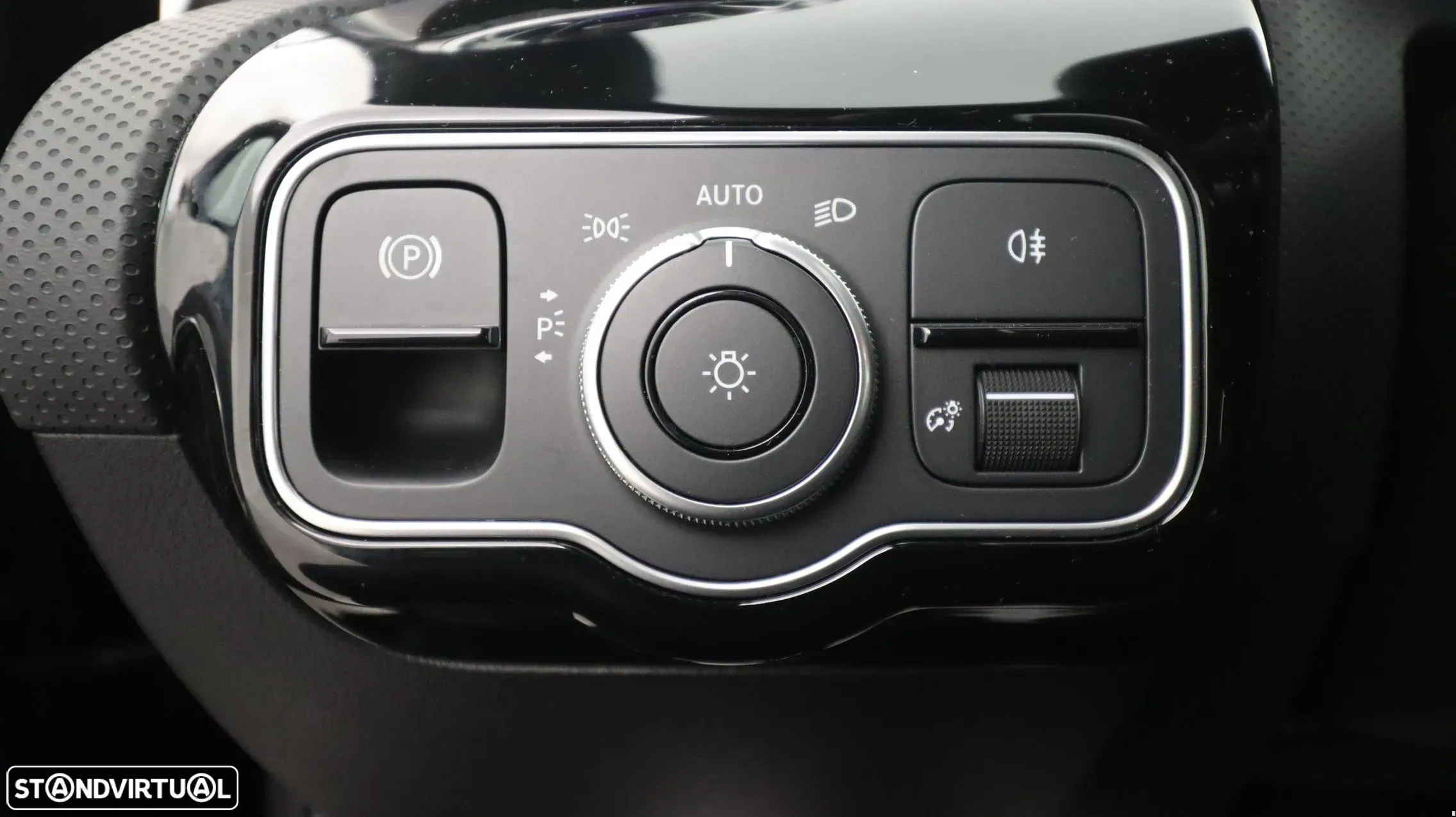 Mercedes-Benz A 200 Limousine AMG Line Aut. - 18