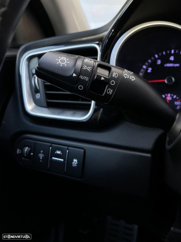 Kia Ceed 1.0 T-GDi Sport - 32