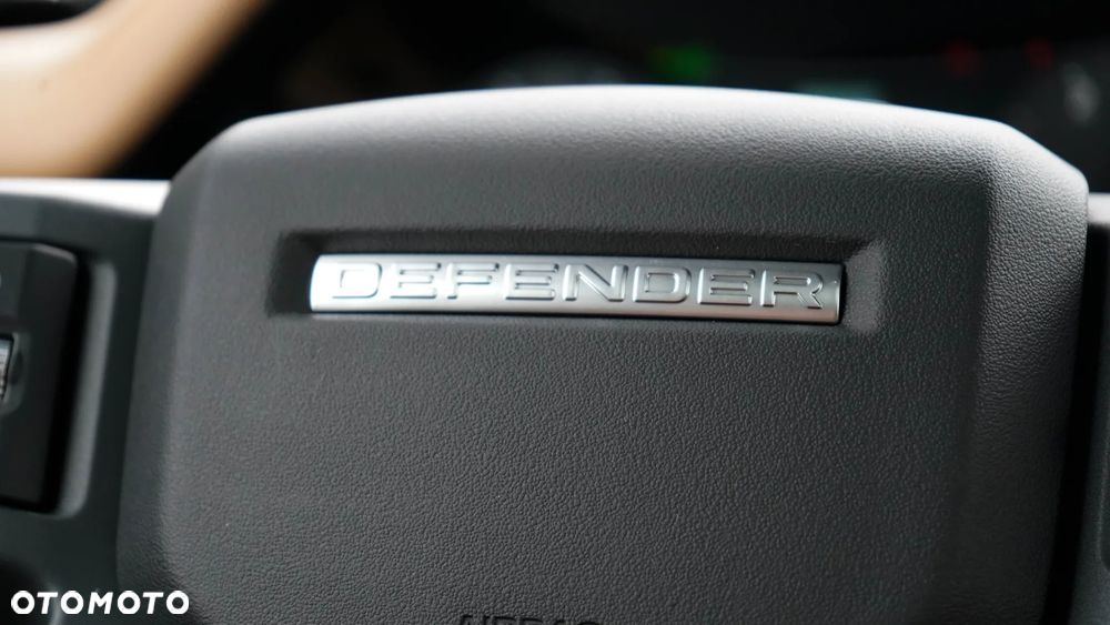 Land Rover Defender 3.0 D350 mHEV X-Dynamic HSE - 16
