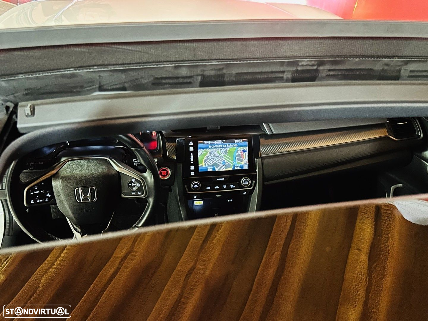 Honda Civic 1.5 i-VTEC Sport Plus - 10