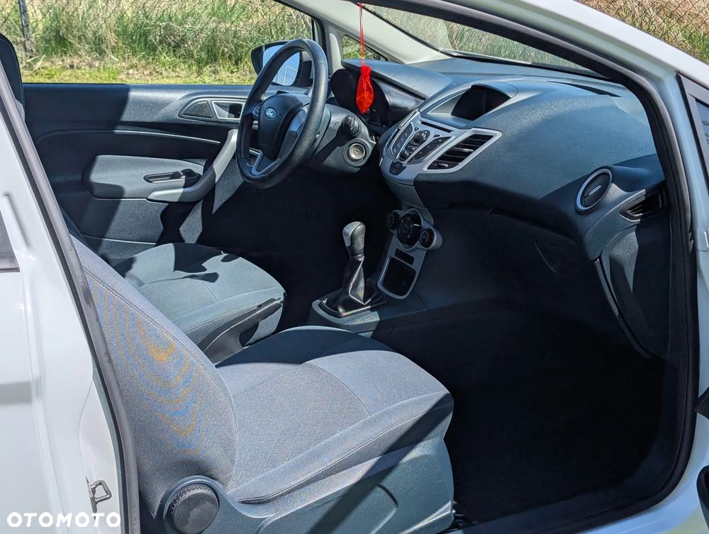 Ford Fiesta 1.25 Trend Edition - 23