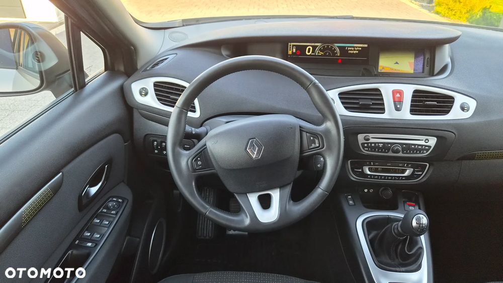 Renault Scenic TCe 130 Dynamique - 9