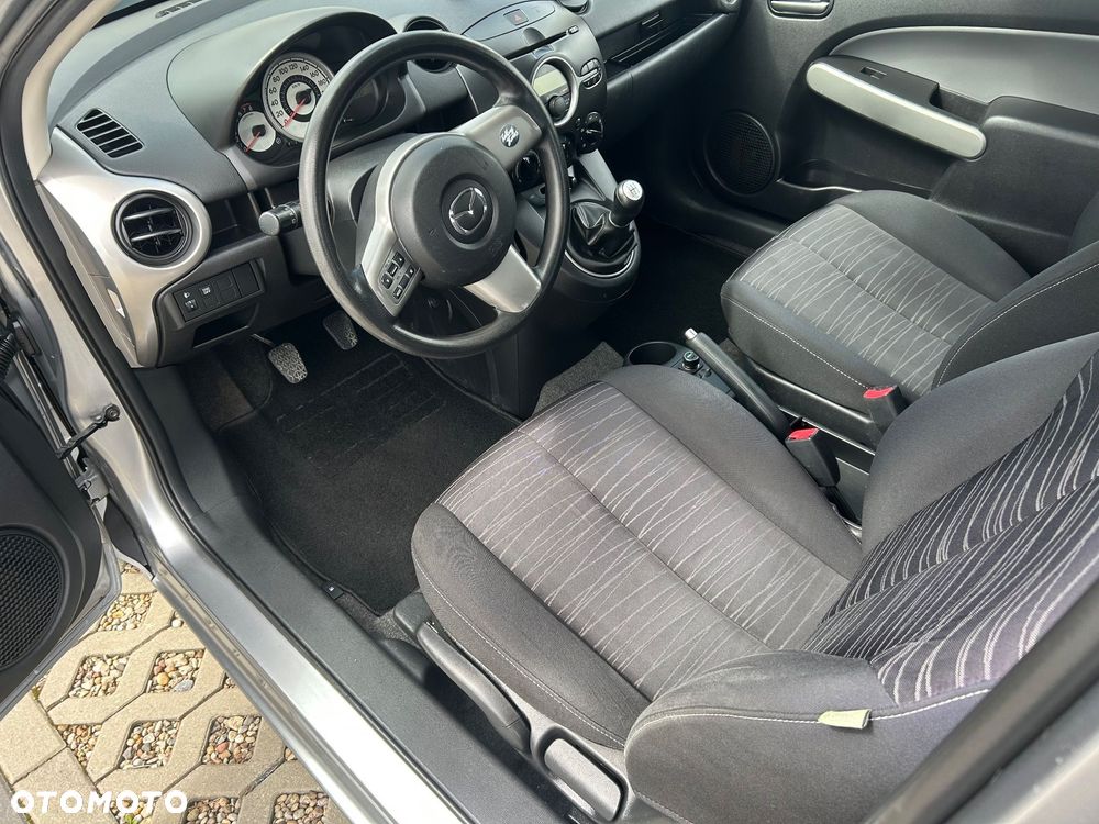 Mazda 2 1.3 Sport Dynamic - 12
