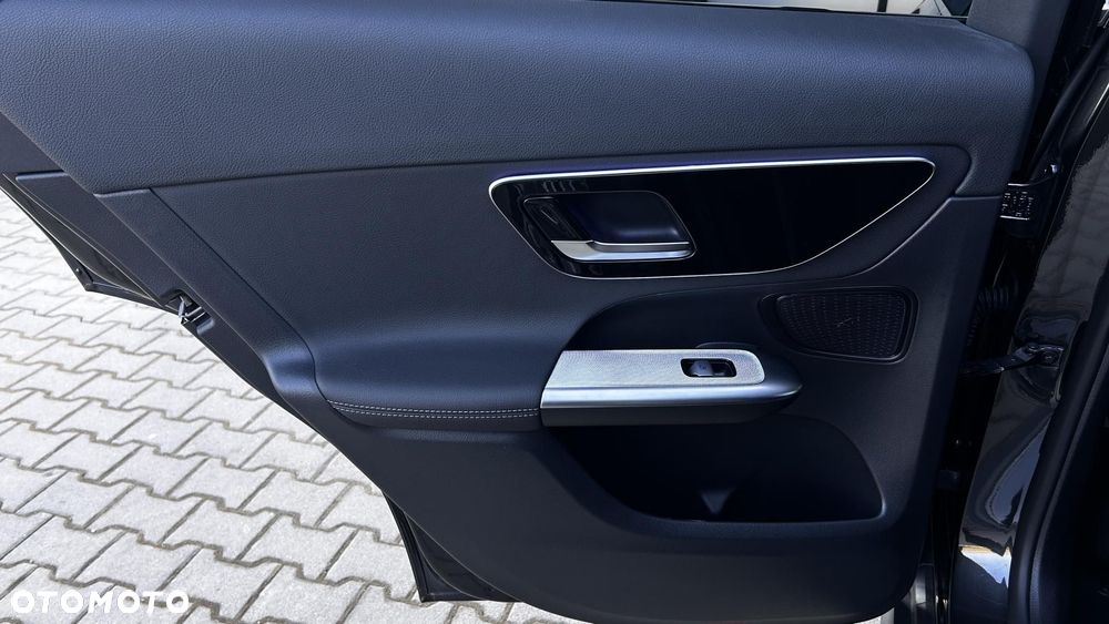 Mercedes-Benz GLC - 25