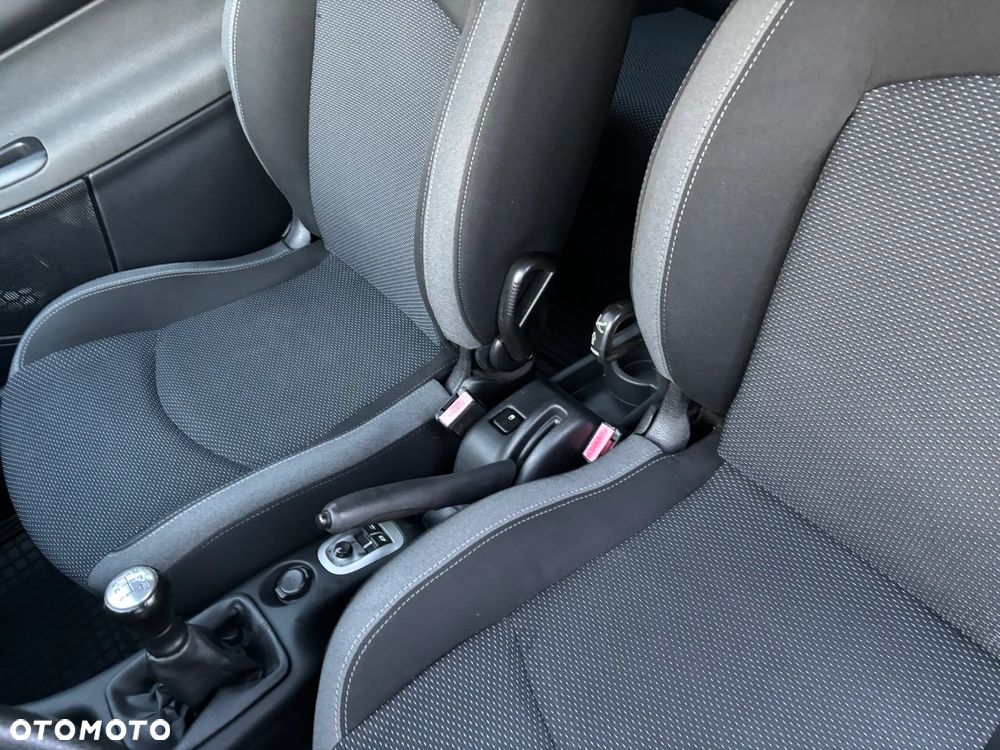 Peugeot 206 plus 60 - 10