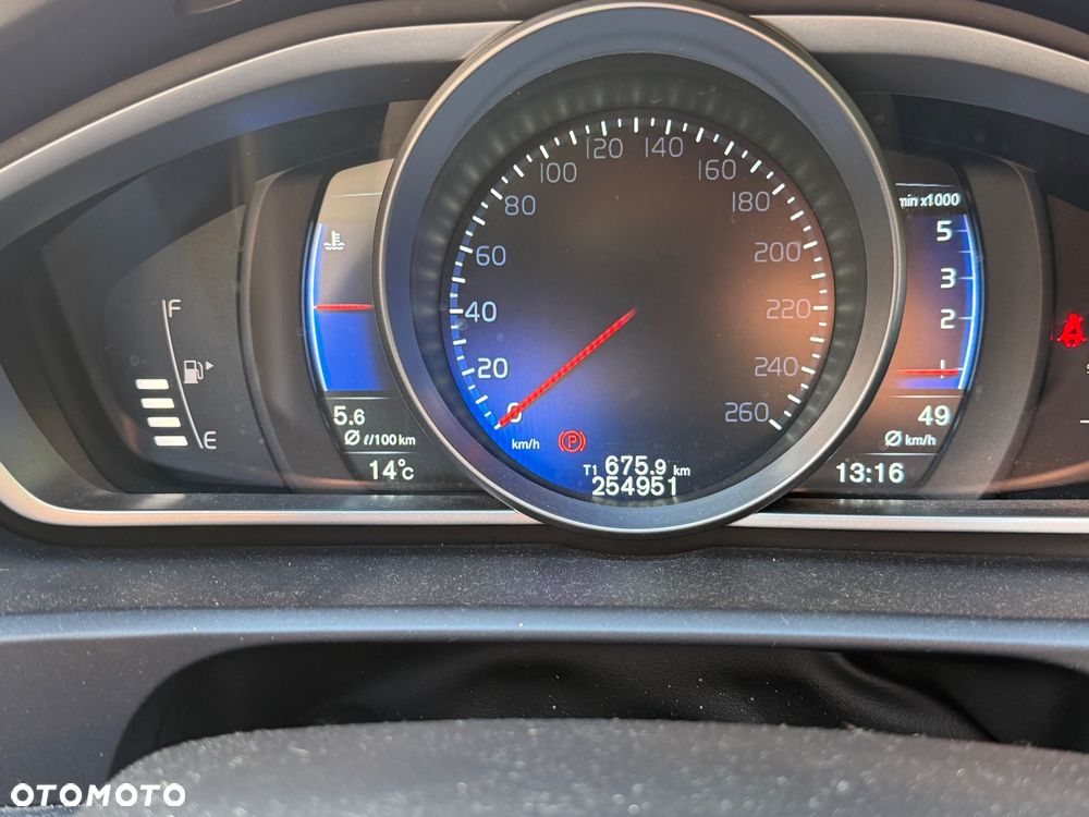 Volvo V40 - 17