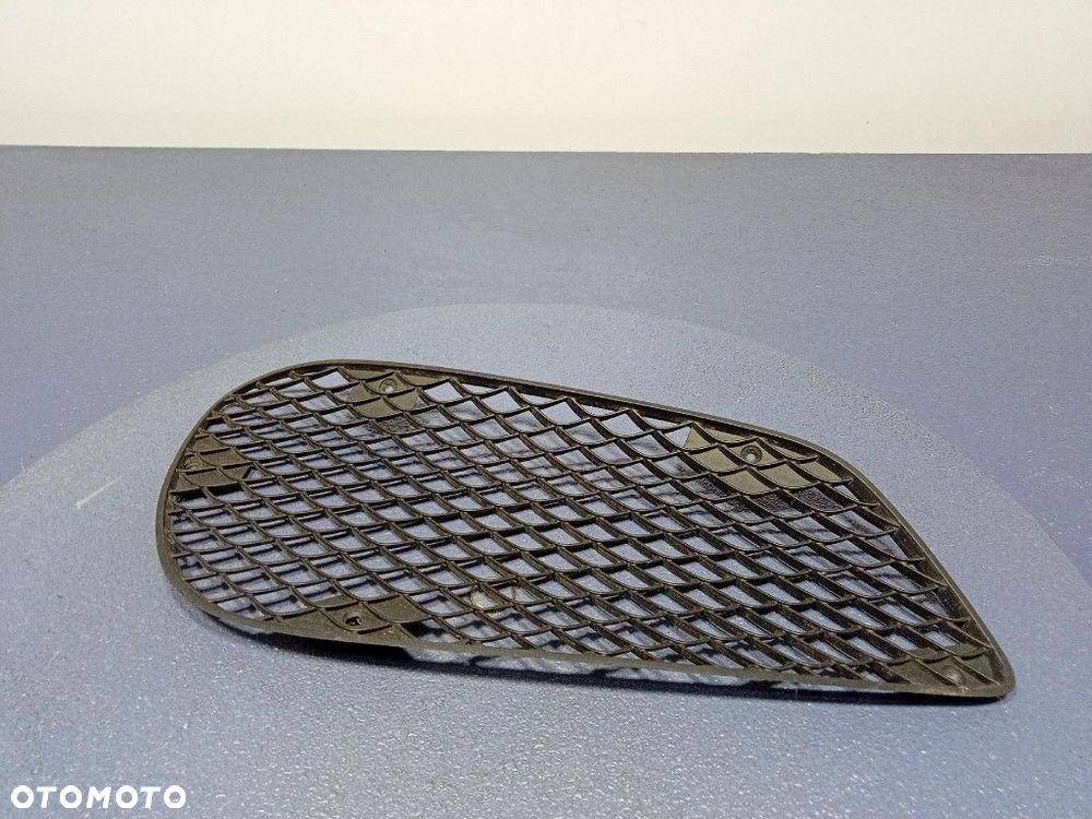 MERCEDES E KLASA W212 LIFT KRATKA ATRAPA ZDERZAKA LEWY PRZÓD A2128850224 - 1