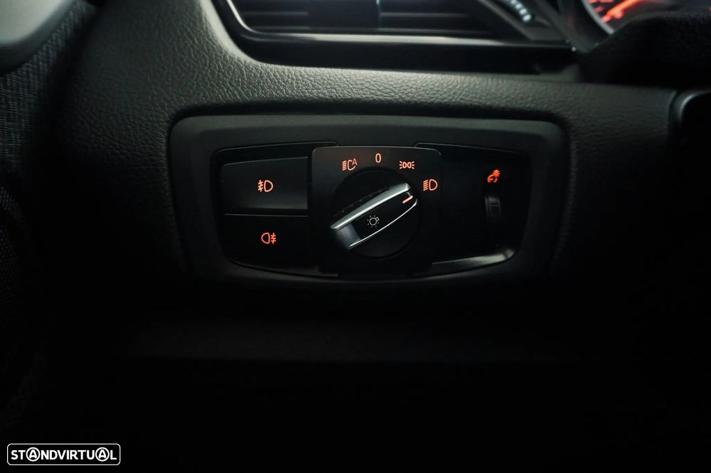 BMW 216 Gran Tourer d 7L Line Luxury - 10