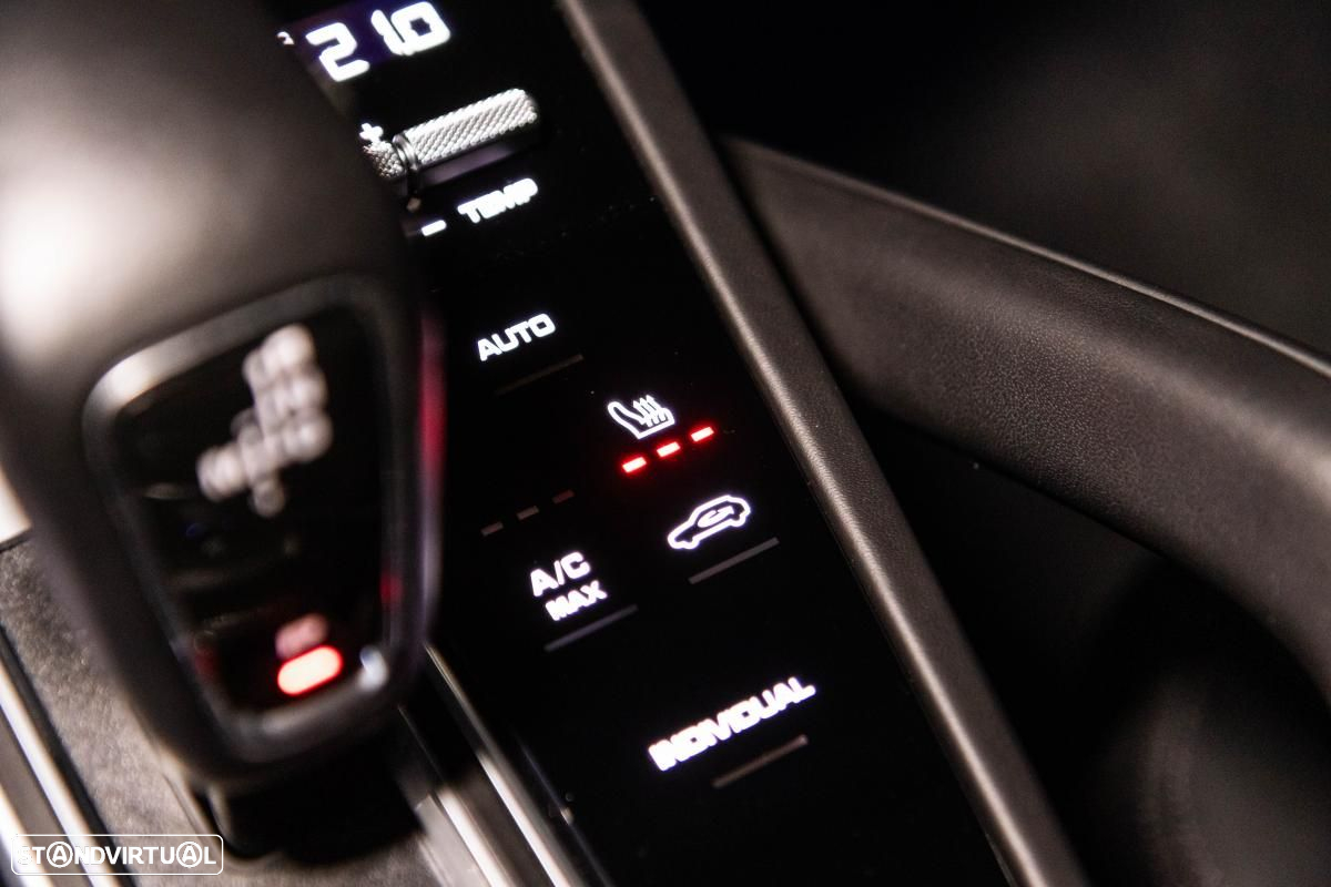 Porsche Cayenne E-Hybrid Tiptronic S Platinum Edition - 33
