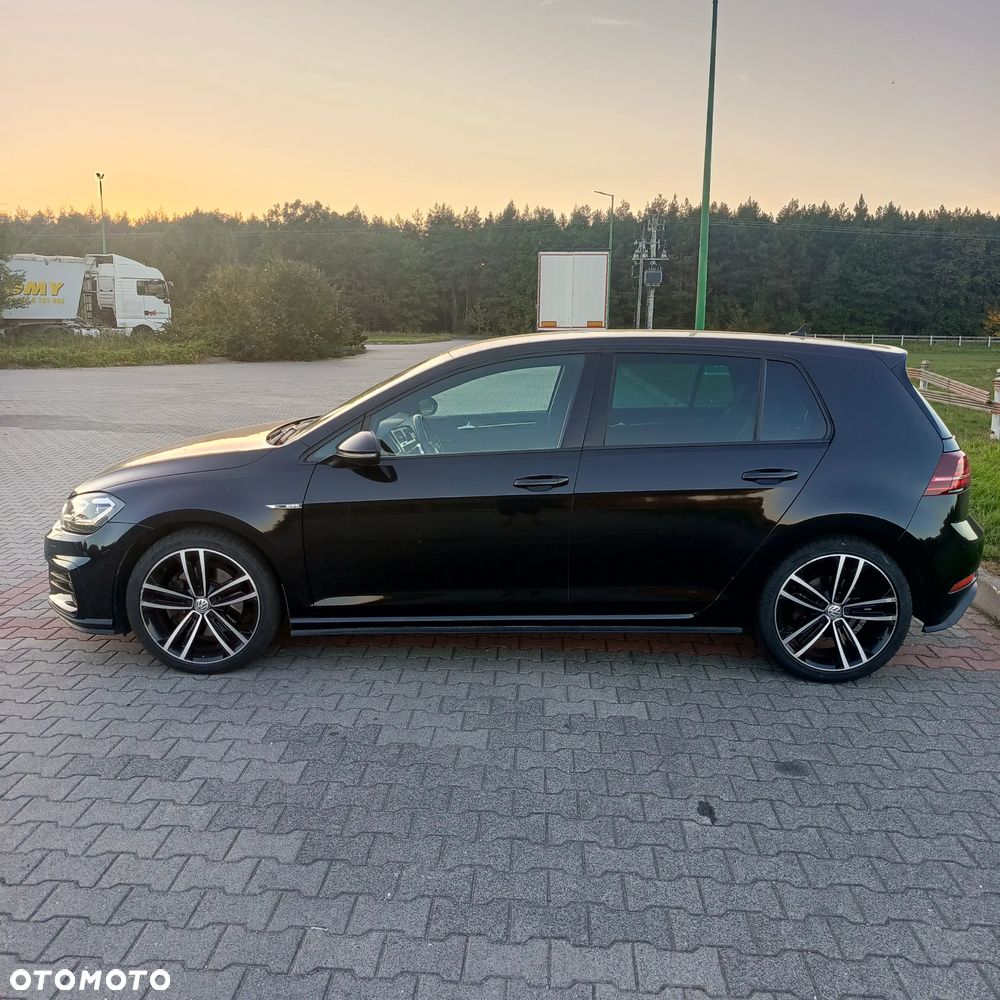 Volkswagen Golf - 25