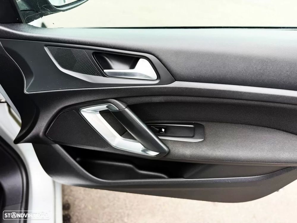 Peugeot 308 SW 1.6 HDi Active - 16