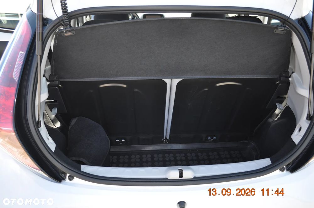 Toyota Aygo x-play touch - 21