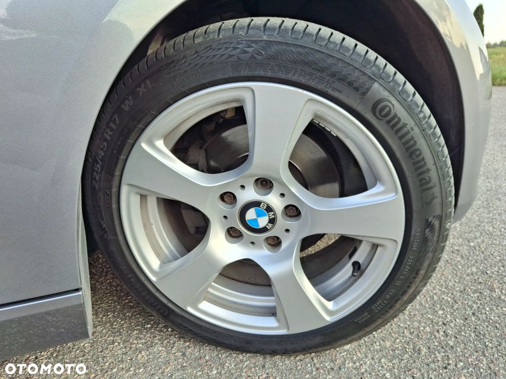 BMW Seria 3 320i - 12