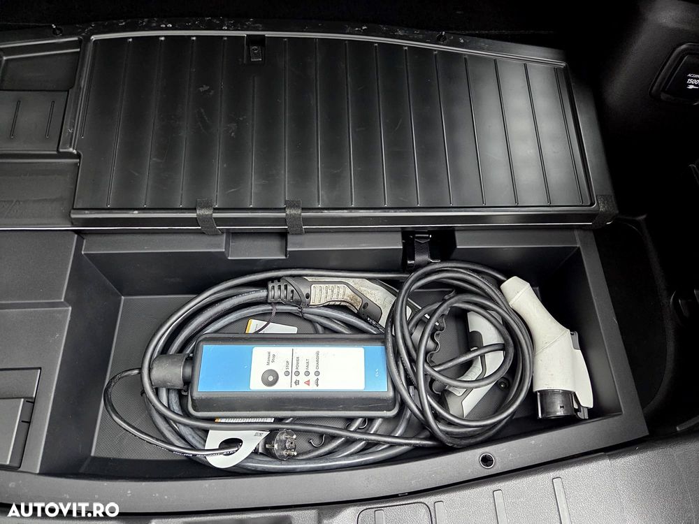 Mitsubishi Outlander - 33