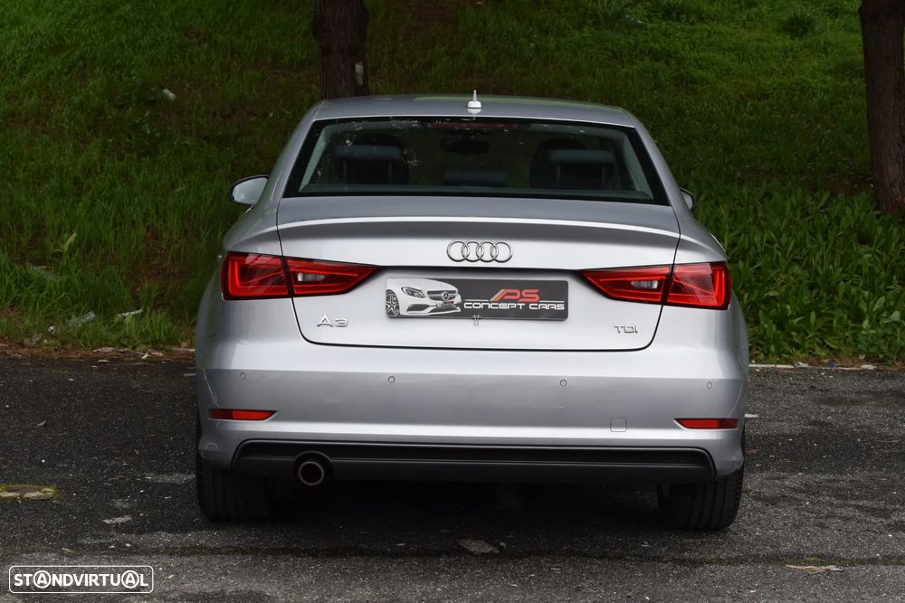 Audi A3 Limousine 1.6 TDI S-line - 17