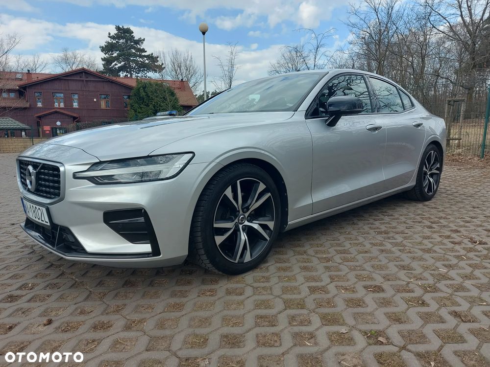 Volvo S60 T4 R-Design - 3