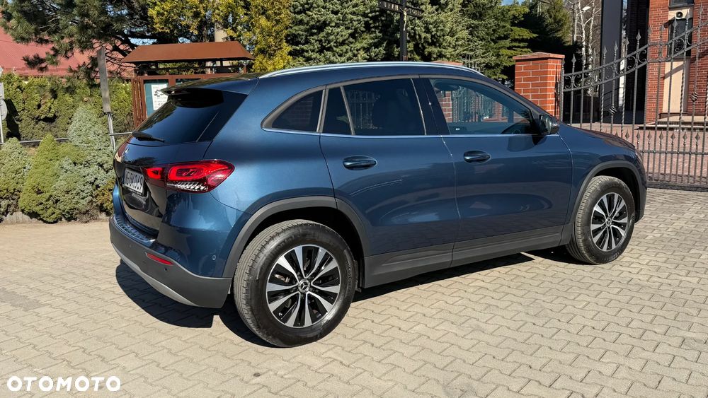 Mercedes-Benz GLA 200 Business Edition - 8