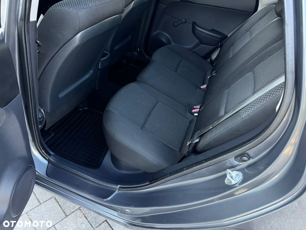 Hyundai i30 1.4 Classic + - 22