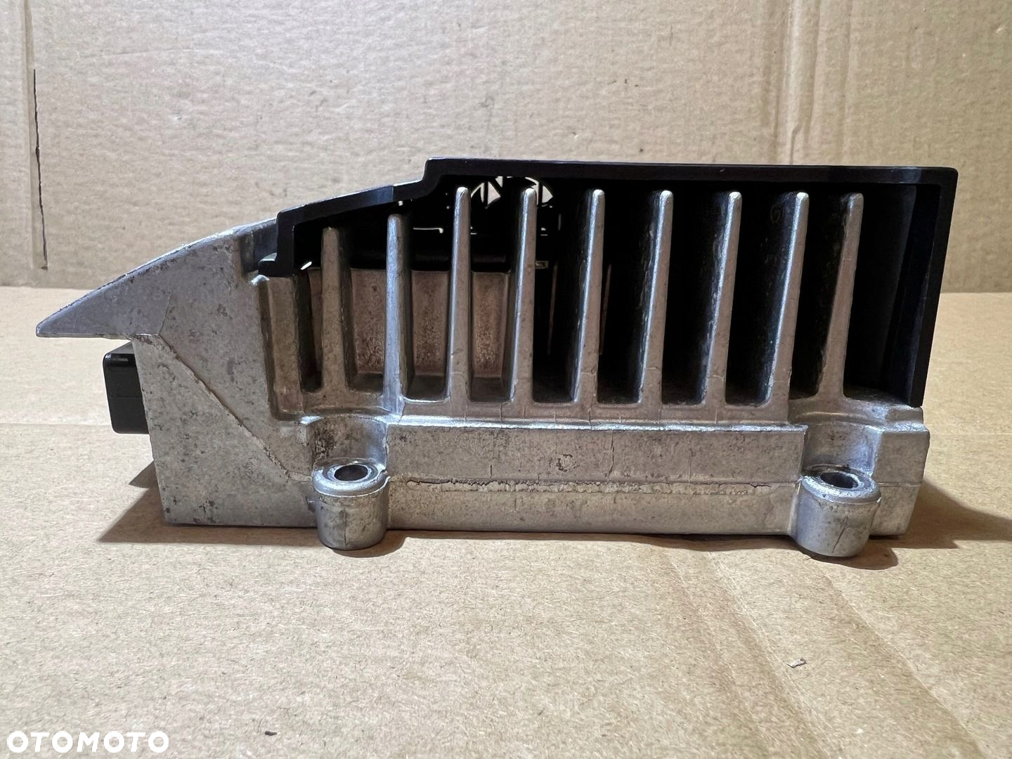 AUDI A8 D3 WZMACNIACZ BOSE 4E0035223F - 7