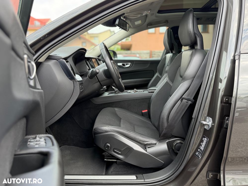Volvo XC 60 D4 AWD Momentum - 35